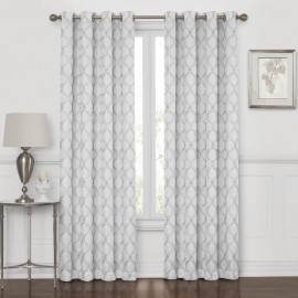 Cortina blackout de poliéster Regal Home Collections® Prescott de 1.27 x 2.13 m color blanco/gris